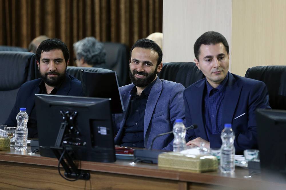 پایان بررسی طرح «حمایت از مالکیت صنعتی» و آغاز بررسی طرح «الزام به ثبت رسمی معاملات اموال غیرمنقول» پایان بررسی طرح «حمایت از مالکیت صنعتی» و آغاز بررسی طرح «الزام به ثبت رسمی معاملات اموال غیرمنقول»