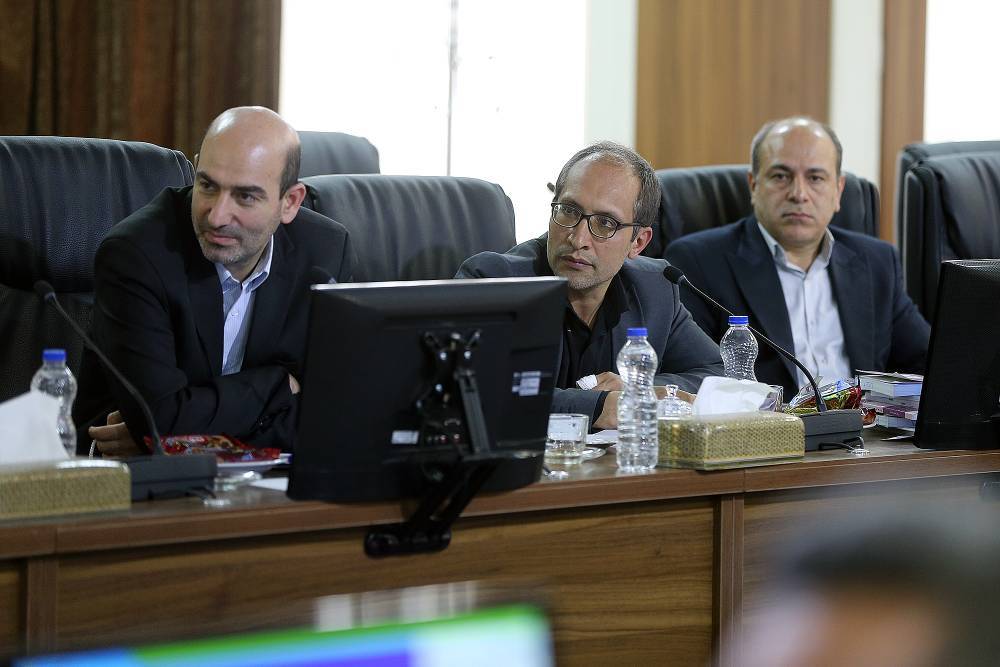 پایان بررسی طرح «حمایت از مالکیت صنعتی» و آغاز بررسی طرح «الزام به ثبت رسمی معاملات اموال غیرمنقول» پایان بررسی طرح «حمایت از مالکیت صنعتی» و آغاز بررسی طرح «الزام به ثبت رسمی معاملات اموال غیرمنقول»