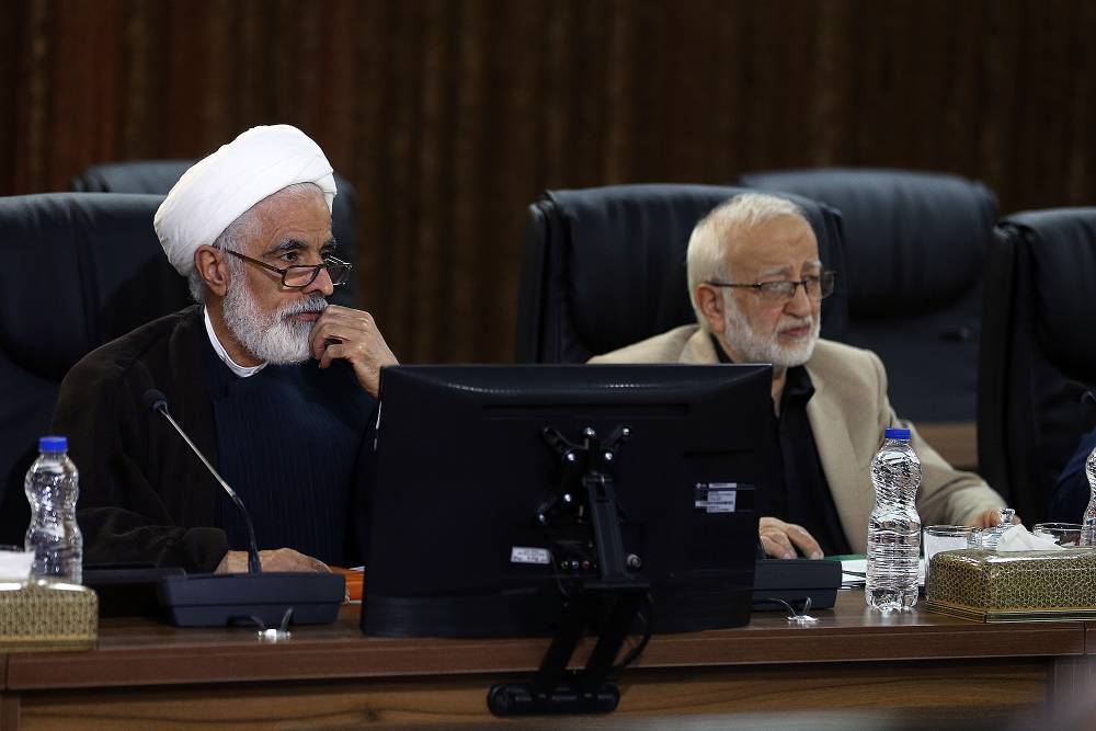 پایان بررسی طرح «حمایت از مالکیت صنعتی» و آغاز بررسی طرح «الزام به ثبت رسمی معاملات اموال غیرمنقول» پایان بررسی طرح «حمایت از مالکیت صنعتی» و آغاز بررسی طرح «الزام به ثبت رسمی معاملات اموال غیرمنقول»