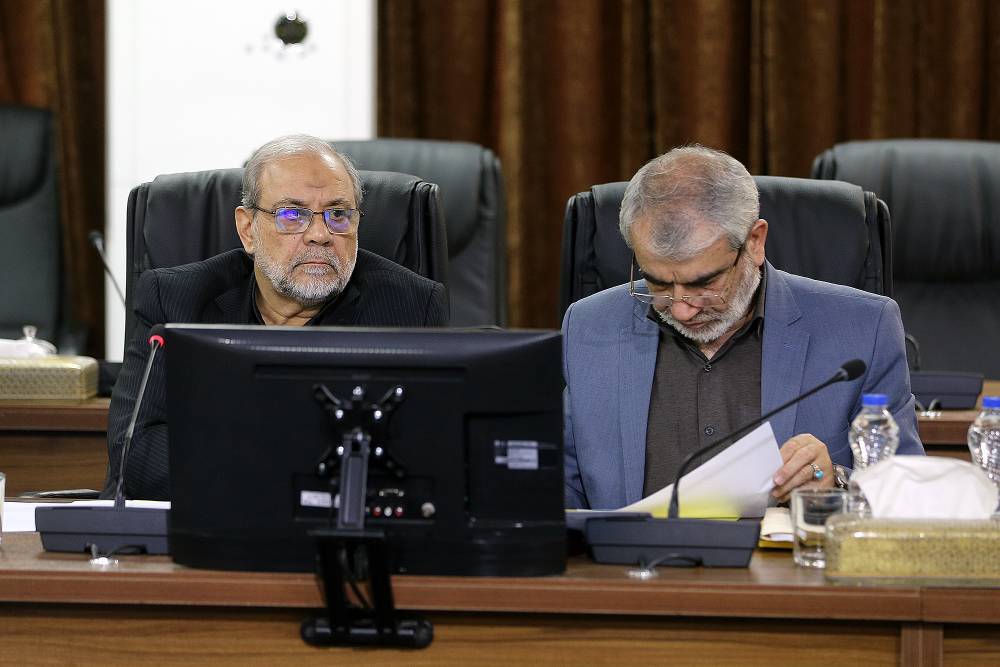 پایان بررسی طرح «حمایت از مالکیت صنعتی» و آغاز بررسی طرح «الزام به ثبت رسمی معاملات اموال غیرمنقول» پایان بررسی طرح «حمایت از مالکیت صنعتی» و آغاز بررسی طرح «الزام به ثبت رسمی معاملات اموال غیرمنقول»