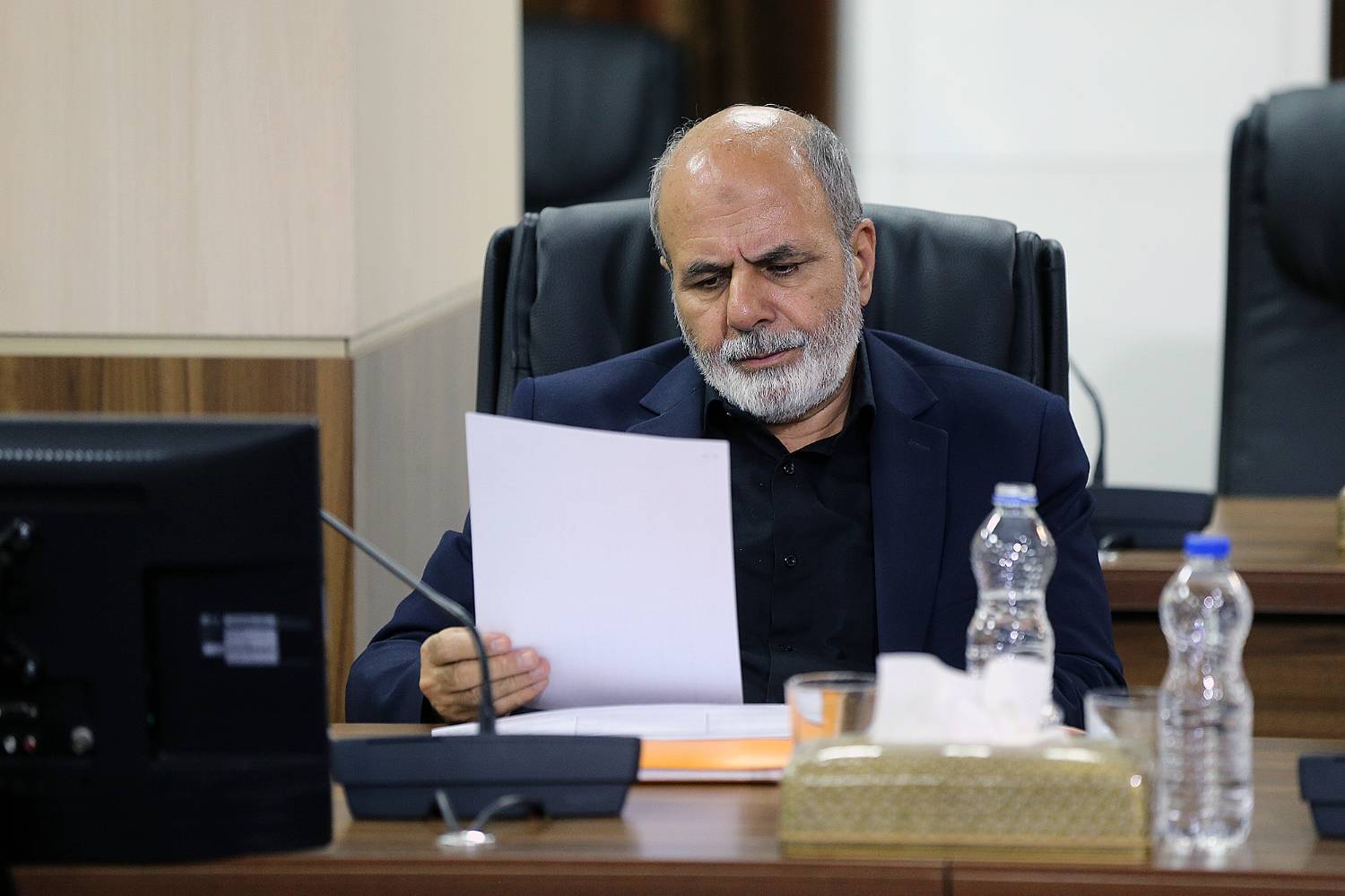 گزارش تصویری جلسه کمیسیون زیربنایی و تولیدی با موضوع ادامه بررسی و تدوین «سیاست های کلی معدن و صنایع معدنی» در کمیسیون زیربنایی و تولیدی مجمع گزارش تصویری جلسه کمیسیون زیربنایی و تولیدی با موضوع ادامه بررسی و تدوین «سیاست های کلی معدن و صنایع معدنی» در کمیسیون زیربنایی و تولیدی مجمع