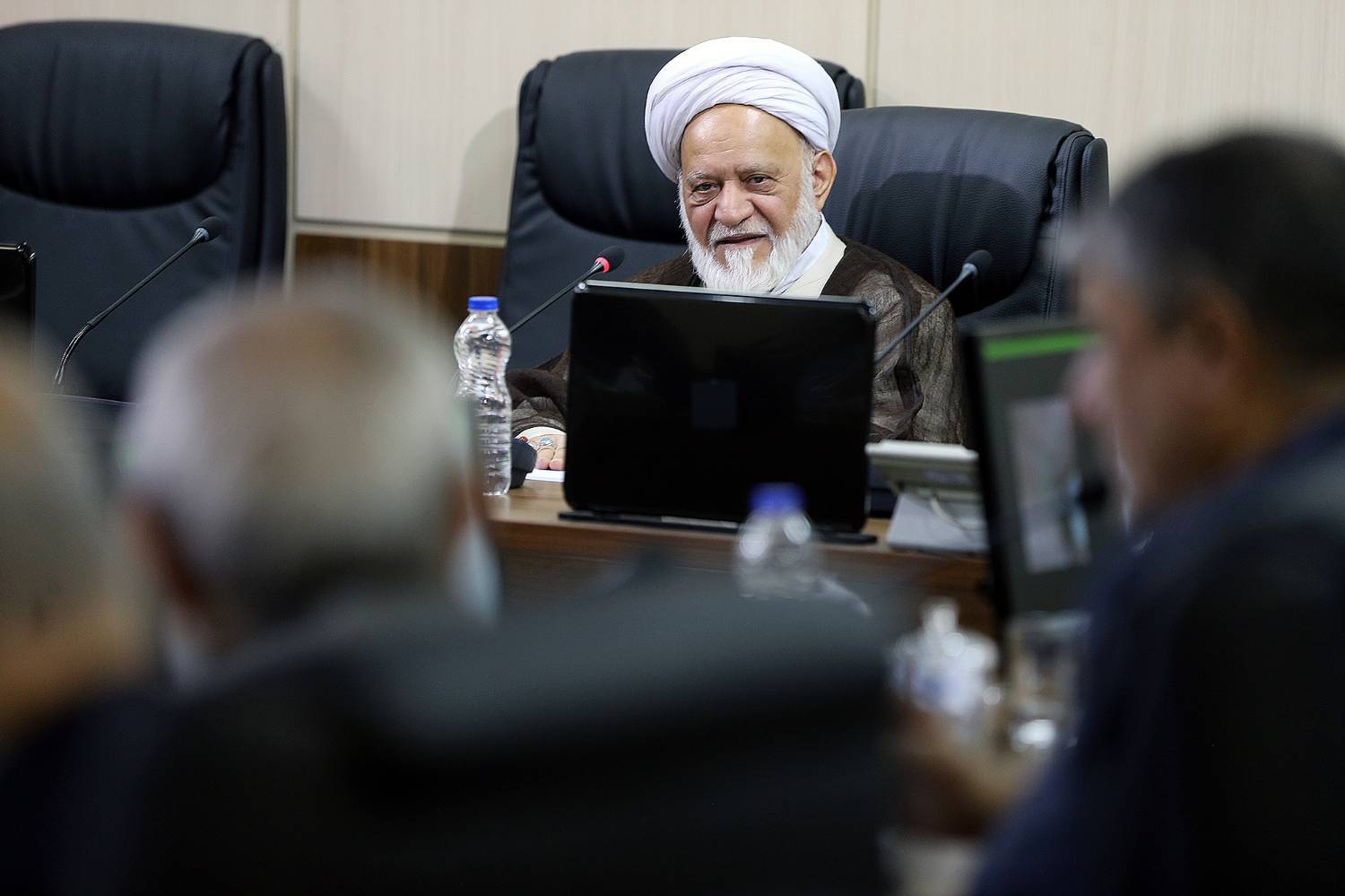 گزارش تصویری جلسه کمیسیون زیربنایی و تولیدی با موضوع ادامه بررسی و تدوین «سیاست های کلی معدن و صنایع معدنی» در کمیسیون زیربنایی و تولیدی مجمع گزارش تصویری جلسه کمیسیون زیربنایی و تولیدی با موضوع ادامه بررسی و تدوین «سیاست های کلی معدن و صنایع معدنی» در کمیسیون زیربنایی و تولیدی مجمع