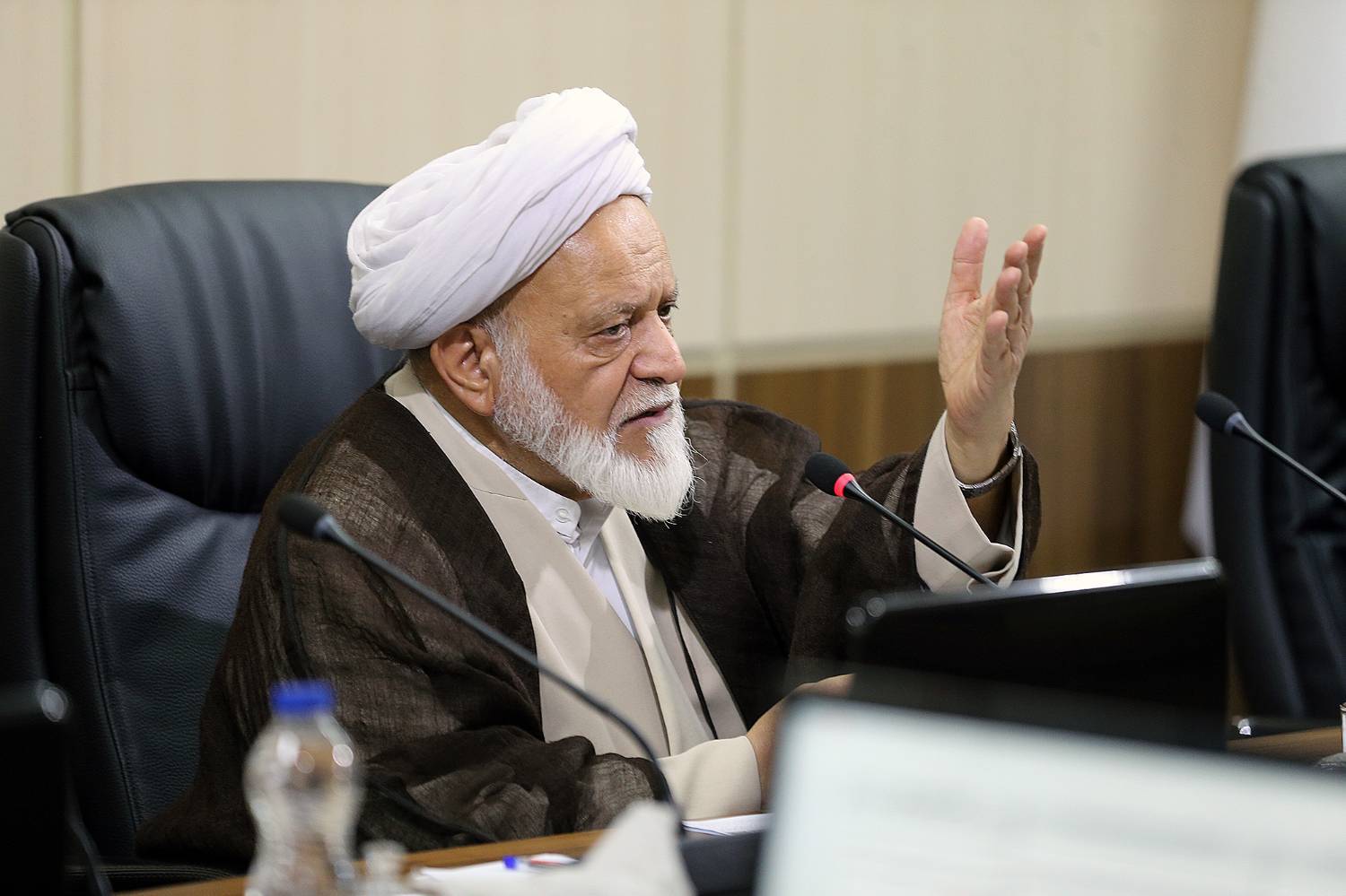 گزارش تصویری جلسه کمیسیون زیربنایی و تولیدی با موضوع ادامه بررسی و تدوین «سیاست های کلی معدن و صنایع معدنی» در کمیسیون زیربنایی و تولیدی مجمع گزارش تصویری جلسه کمیسیون زیربنایی و تولیدی با موضوع ادامه بررسی و تدوین «سیاست های کلی معدن و صنایع معدنی» در کمیسیون زیربنایی و تولیدی مجمع