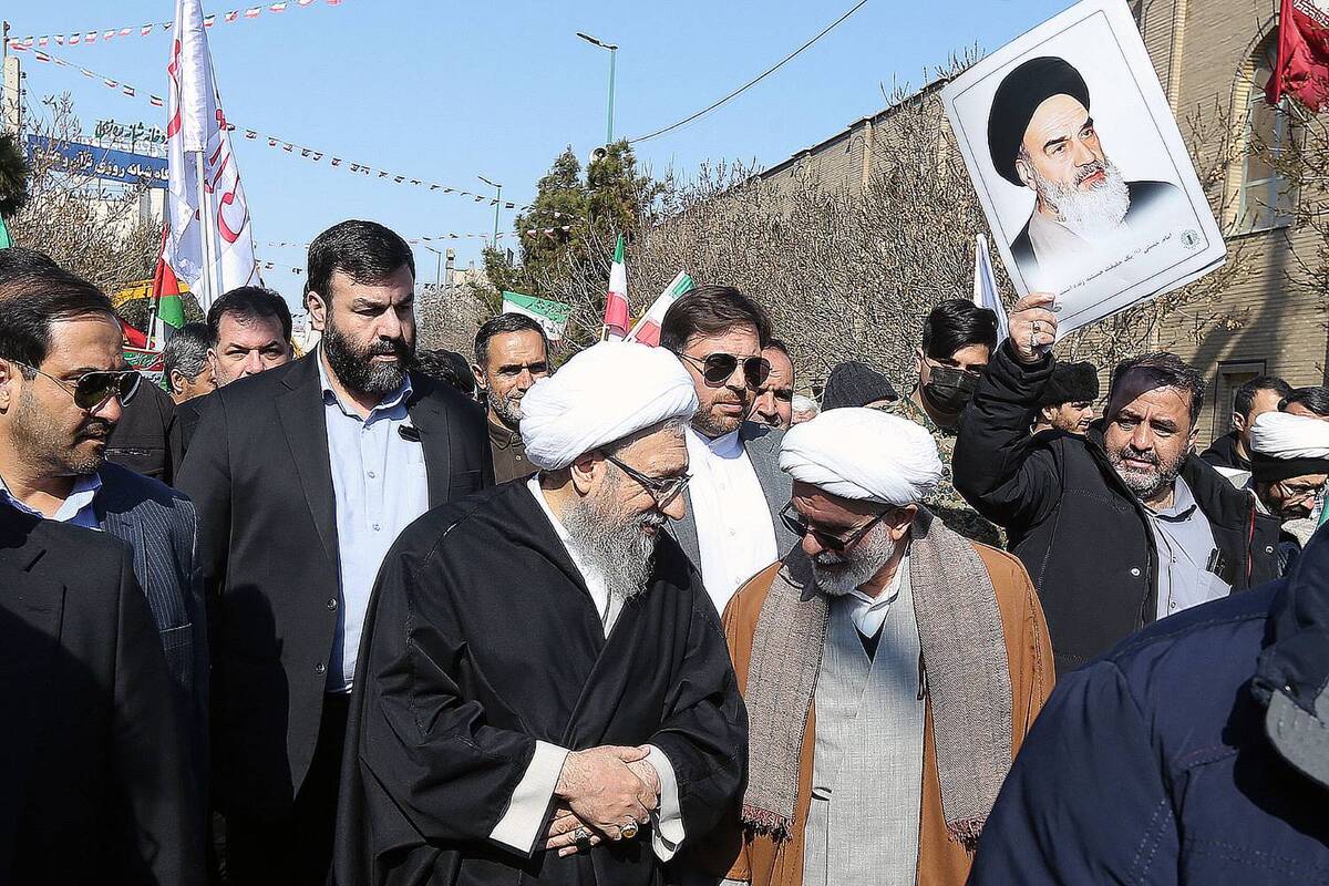 گزارش تصویری حضور رئیس مجمع تشخیص مصلحت نظام در راهپیمایی 22 بهمن شهر مقدس قم