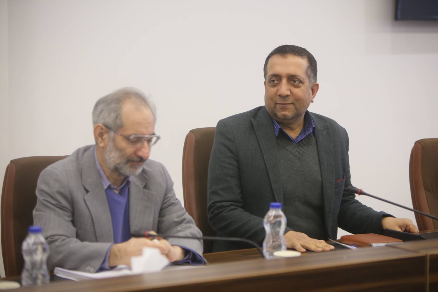 بررسی تعدد شوراهای مقرره‌گذار در دهمین نشست تبیین سیاست‌های کلی نظام قانون‌گذاری