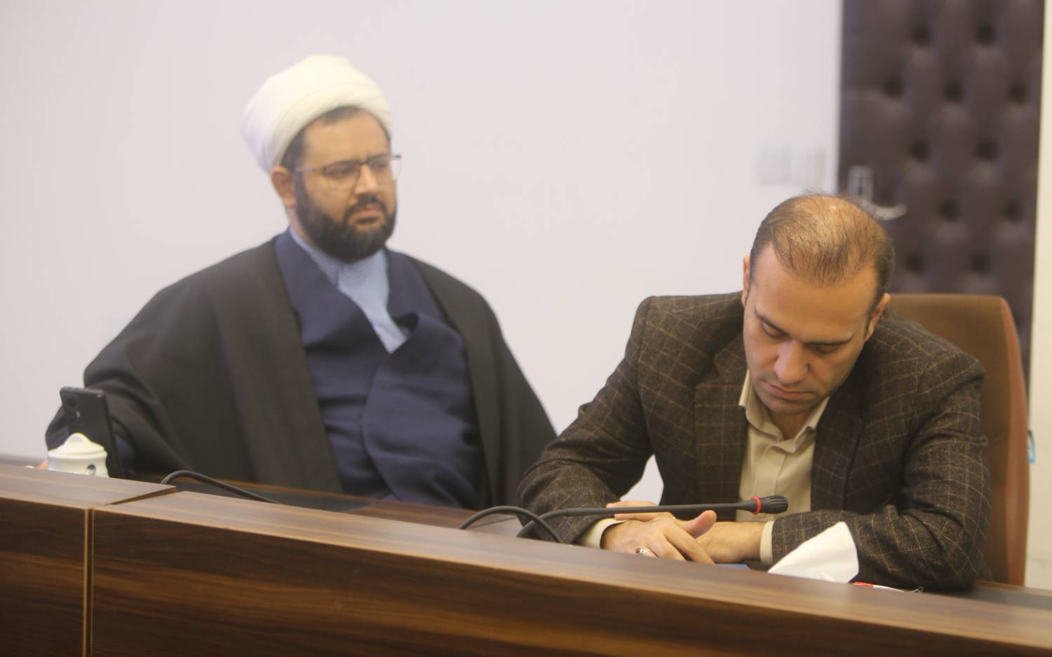 بررسی تعدد شوراهای مقرره‌گذار در دهمین نشست تبیین سیاست‌های کلی نظام قانون‌گذاری