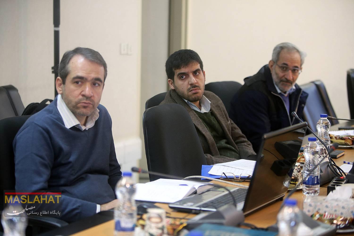 وضع مقررات از چه مسیرهایی می‌گذرد 