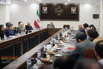 گزارش تصویری مراسم یادبود دکتر حبیب الله شاملو با حضور دبیر مجمع تشخیص مصلحت در کمیسیون حقوقی و قضایی