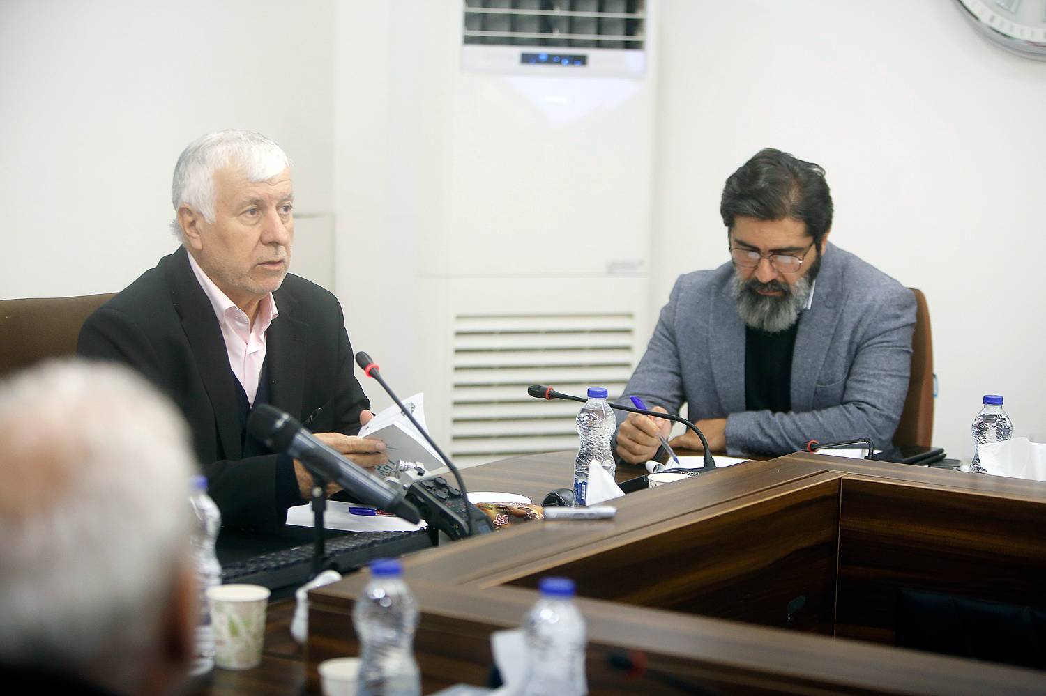 بررسی بند هفتم سیاست‌های کلی نظام قانون‌گذاری با توجه به اصل ۵۲ قانون اساسی