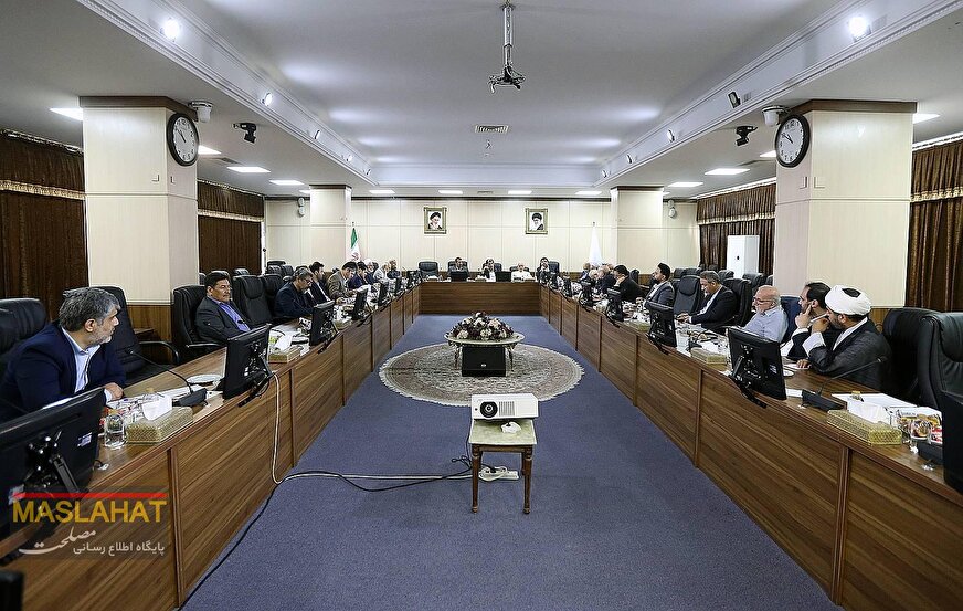 گزارش تصویری جلسه کمیسیون اقتصادی، بازرگانی و اداری مجمع تشخیص مصلحت نظام با موضوع بررسی آخرین مصوبه مجلس در مورد مالیات بر سوداگری/20 اردیبهشت 1404