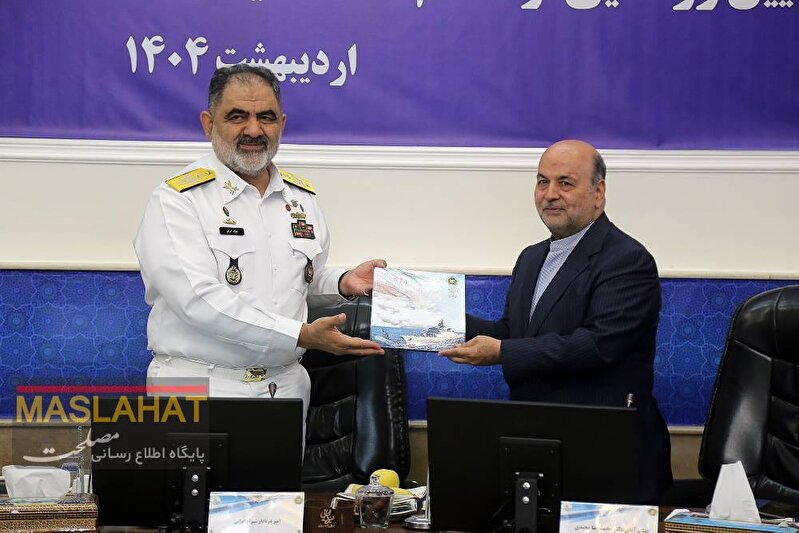 گزارش تصویری مراسم امضای تفاهمنامه تأسیس «اندیشگاه حکمرانی توسعه دریامحور»