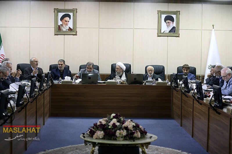 گزارش تصویری جلسه هیئت عالی نظارت با موضوع بررسی طرح دو فوریتی اصلاح جز(۳) بند(ب) ماده(۱۰۶) قانون برنامه پنجساله هفتم پیشرفت جمهوری اسلامی ایران که به موضوع فوق العاده خاص حقوق کارکنان دولت و شهرداری ها/ 6 خرداد 1404