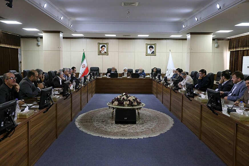 سیاست های کلی مسکن در زمینه « اصلاح نظام مالیات ها و ایجاد بانک اطلاعاتی زمین و مسکن» در کمیسیون زیربنایی بررسی شد