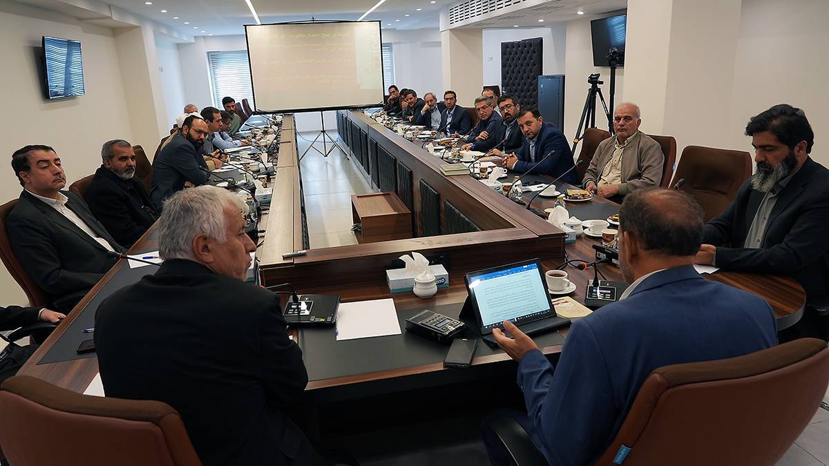 تبیین سیاست های نظام قانون گذاری وظیفه دانشگاه ها و نهادهای ذی ربط است