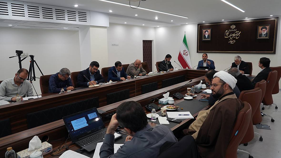 تبیین سیاست های نظام قانون گذاری وظیفه دانشگاه ها و نهادهای ذی ربط است