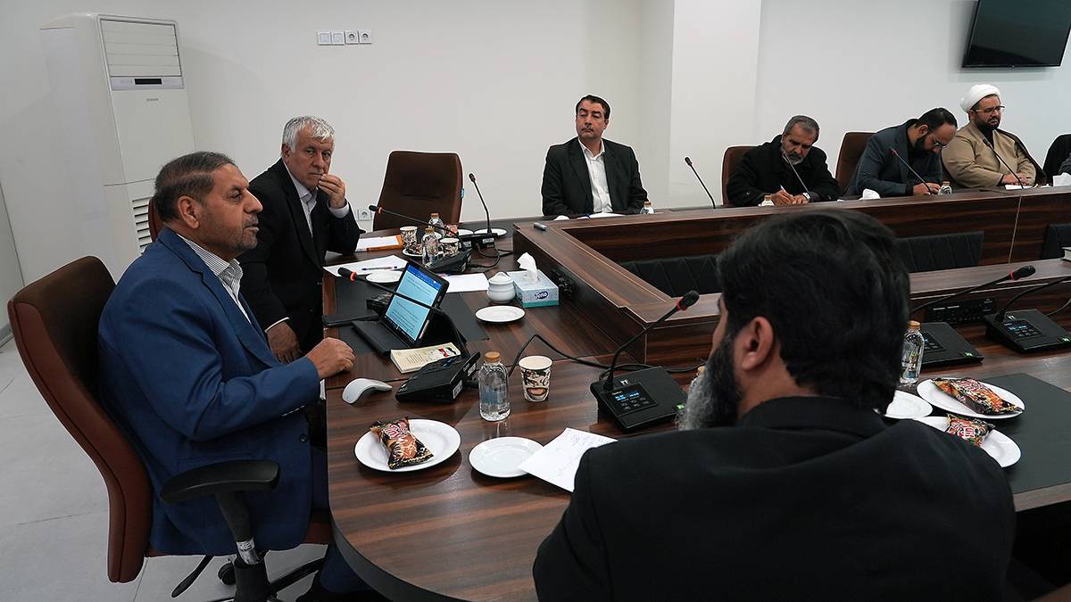 تبیین سیاست های نظام قانون گذاری وظیفه دانشگاه ها و نهادهای ذی ربط است