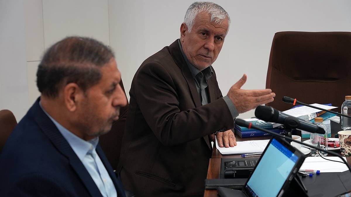 برنامه های تبیینی نقش اساسی در اجرای سیاست های کلی نظام دارد برنامه های تبیینی نقش اساسی در اجرای سیاست های کلی نظام دارد