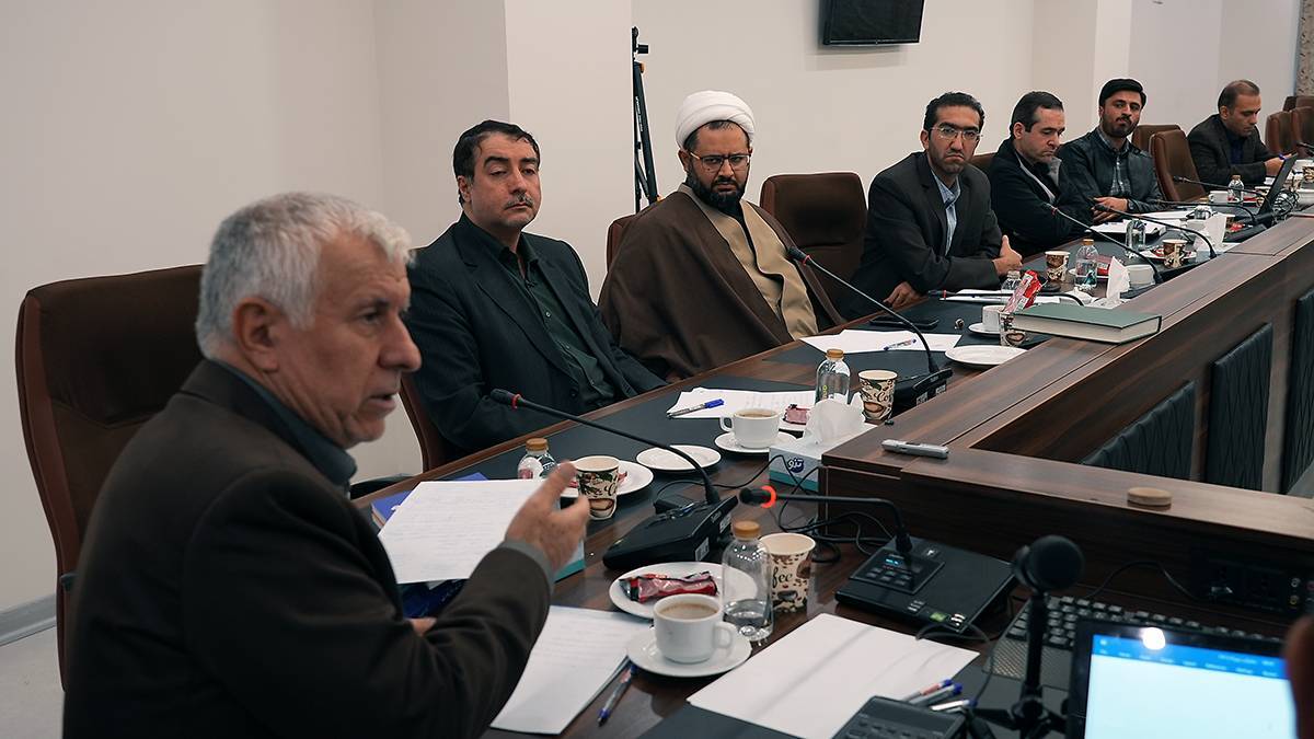 برنامه های تبیینی نقش اساسی در اجرای سیاست های کلی نظام دارد برنامه های تبیینی نقش اساسی در اجرای سیاست های کلی نظام دارد