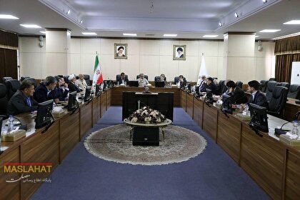 گزارش تصویری کمیسیون اقتصادی، بازرگانی و اداری مجمع تشخیصبا موضوع بررسی «احکام برنامه هفتم توسعه با تاکید بر سیاست های کلی اصل 44 قانون اساسی»